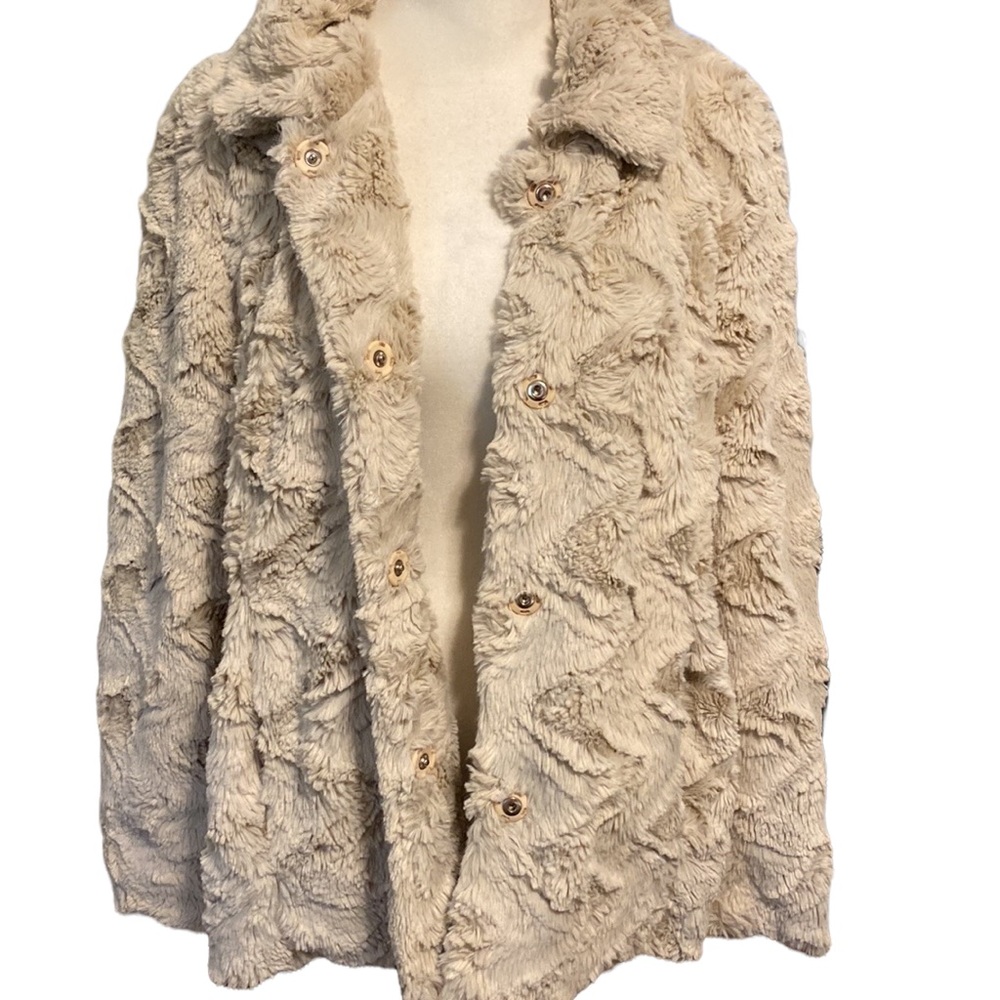 ESLEY Faux fur button up coat - Picture 4 of 12